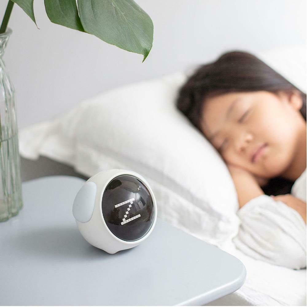 RECHARGEABLE DIGITAL EMOJI ALARM CLOCK WITH VOICE CONTROL & LED NIGHT LIGHT | BWBQNZ-01 |