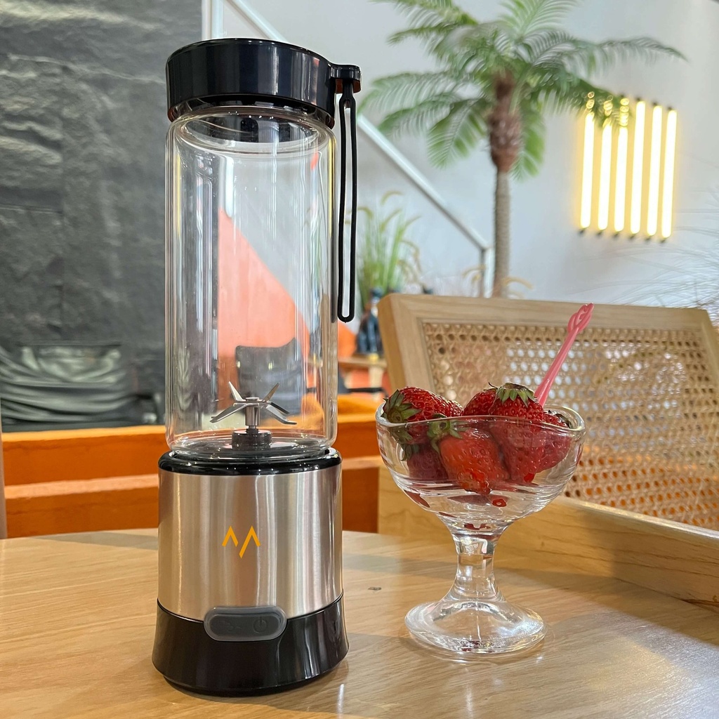 7MD Blender Fruit Juicer Portable Rechargeable Blender For Juice & Smoothie Making | GN-A02 |
