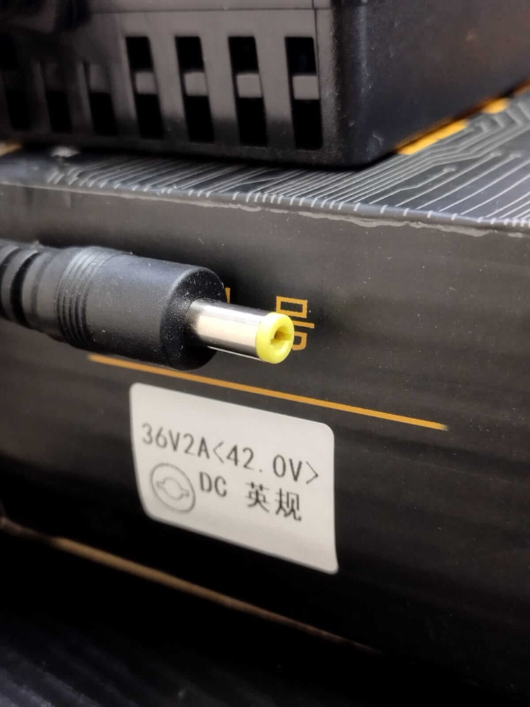 LVWEI Scooter Charger Battery Charger {Single Pin} (36V2A<42.0V DC)