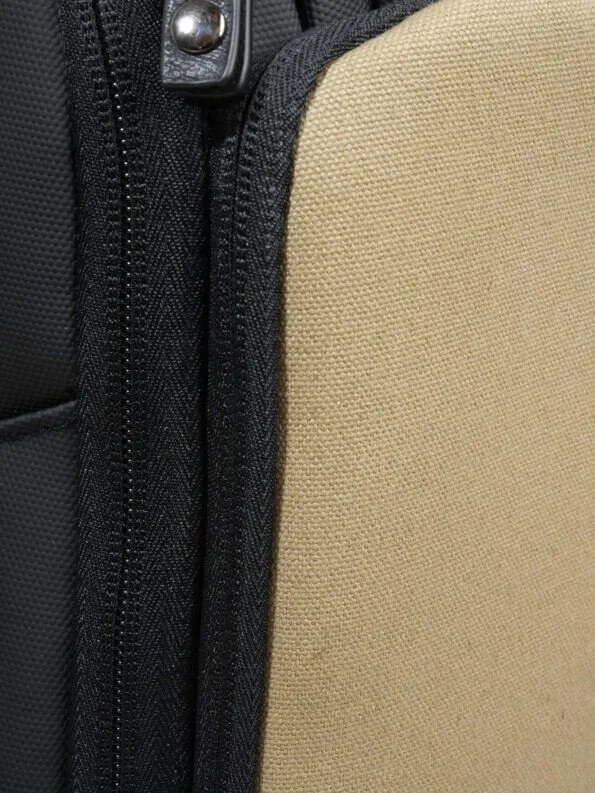 Ghaith & Qalby Etmaan New Happiness Bag Lightweight Travel Backpack with Adjustable Straps and Tablet Pocket