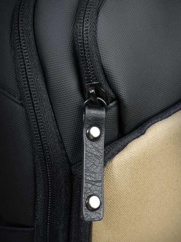 Ghaith & Qalby Etmaan New Happiness Bag Lightweight Travel Backpack with Adjustable Straps and Tablet Pocket