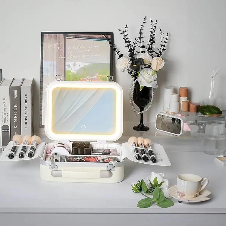 Green Lion Fest Makeup Bag with Lighted Mirror 72 LED Beads Touch Control 2000mAh Battery Adjustable Brightness Travel Friendly Water Resistant |GL-MR14||GNFSMAKBGPK|