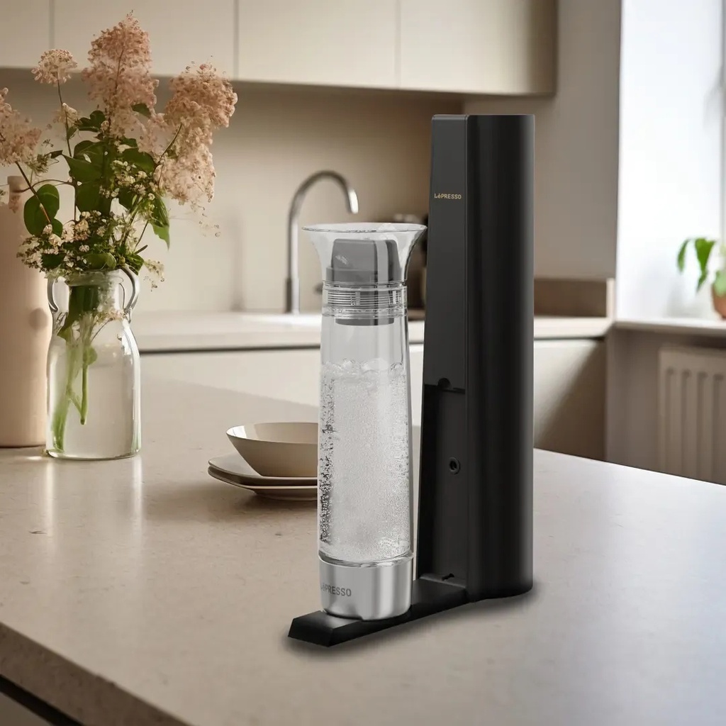 Lepresso Carbonator Instant Sparkling Water 800mL Portable CO2 Bottle Fizzing System Efficient Durable Compact