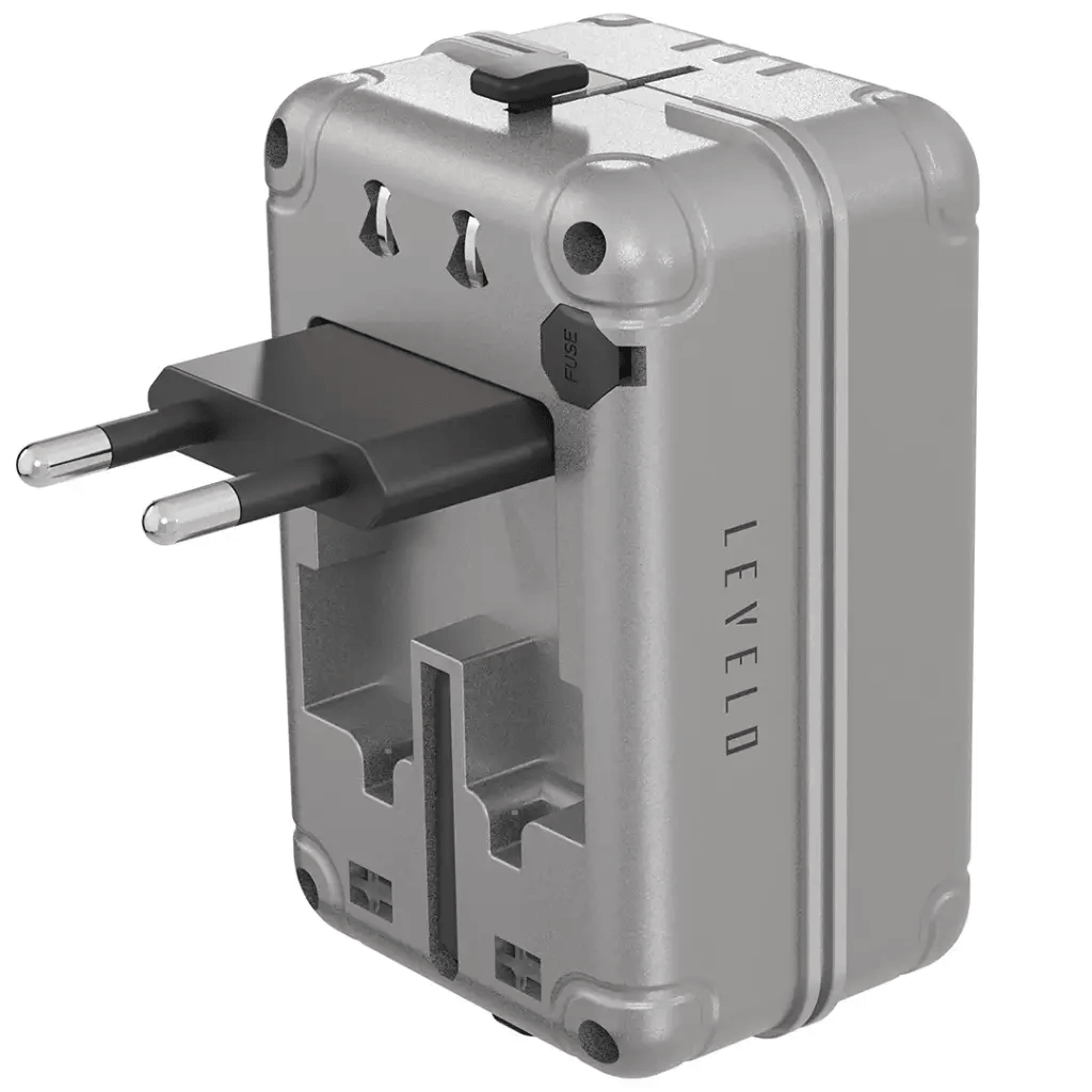 Levelo Roamiversal 2400W Travel Adapter – Universal Plug with 35W PD, 3× USB-C & 2× USB-A | LVLROAMI35WTAASL |