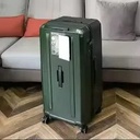 ترحال | حقيبة سفر متعددة الاستخدامات من حمد ستور | شنطة سفر بسعة 22 إنش (مقاس M) | تشمل AirTag وملصقات PVC وتاق للأمتعة | 7MD-1906 |