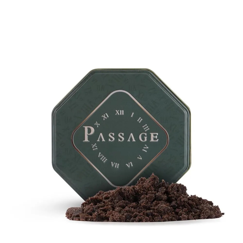 أجوان | أقراص بخور معمول من PASSAGE – بحجم 36 غرام برائحة العود الفاخرة مع التفاح والأناناس والبرغموت والباتشولي والياسمين والفانيليا والمسك