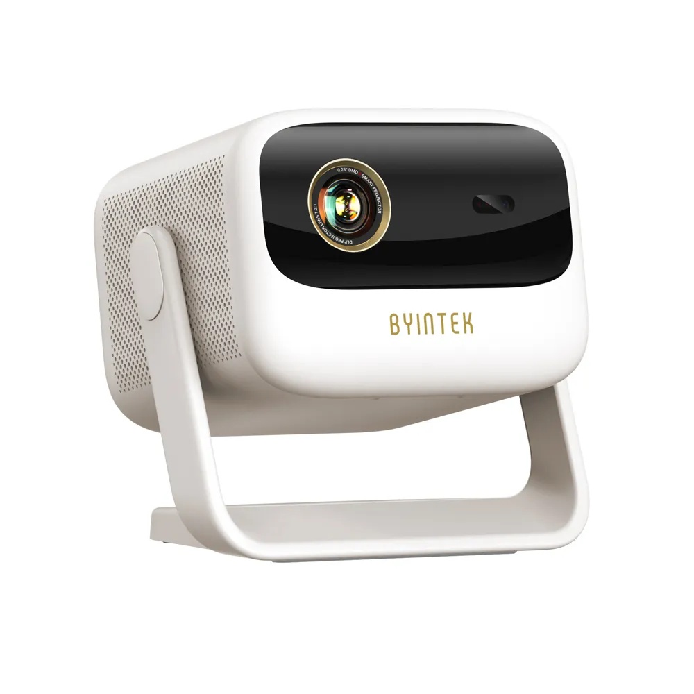 بروجيكتور ذكي أندرويد محمول من Byintek – سطوع 700 ANSI، دقة Full HD 1080P، بطارية مدمجة 20800mAh مع حامل قابل للتعديل 360° مع اشتراك سنة مجانا | UFO U90 Max GTV |